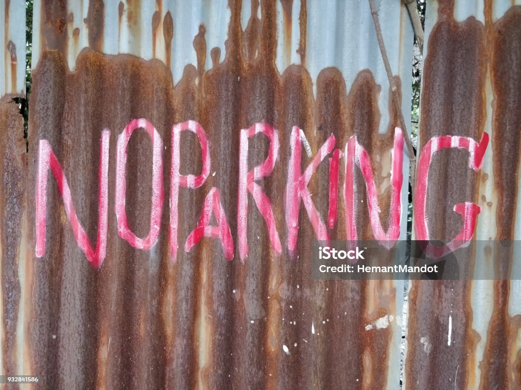 Señal de prohibido aparcar - Foto de stock de Abstracto libre de derechos