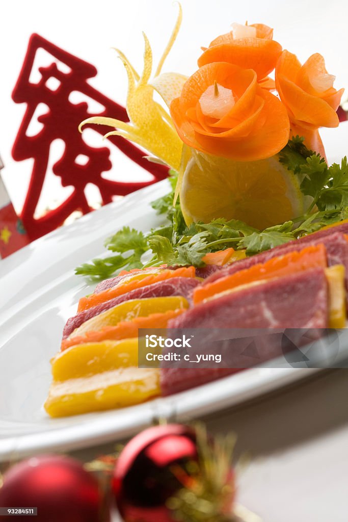 Carne de res y mango placa con decloration de Navidad - Foto de stock de Alimento libre de derechos