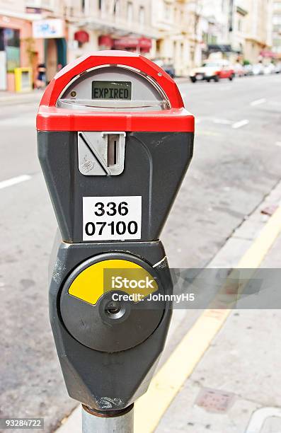 Parkometr Ważność - zdjęcia stockowe i więcej obrazów Automat na pieniądze - Automat na pieniądze, Bez ludzi, Chodnik
