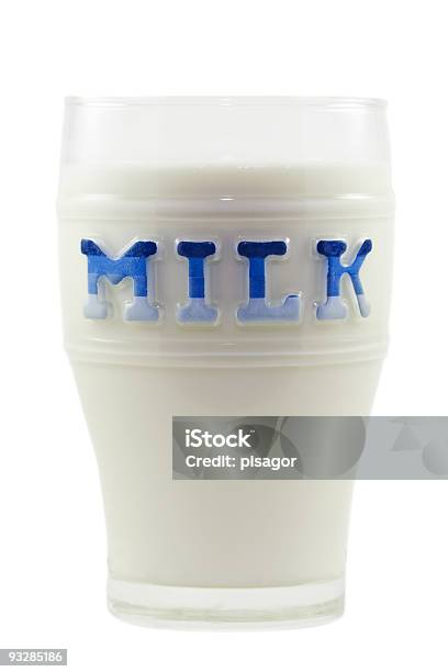 Glas Milch Stockfoto und mehr Bilder von Erfrischung - Erfrischung, Extreme Nahaufnahme, Farbbild