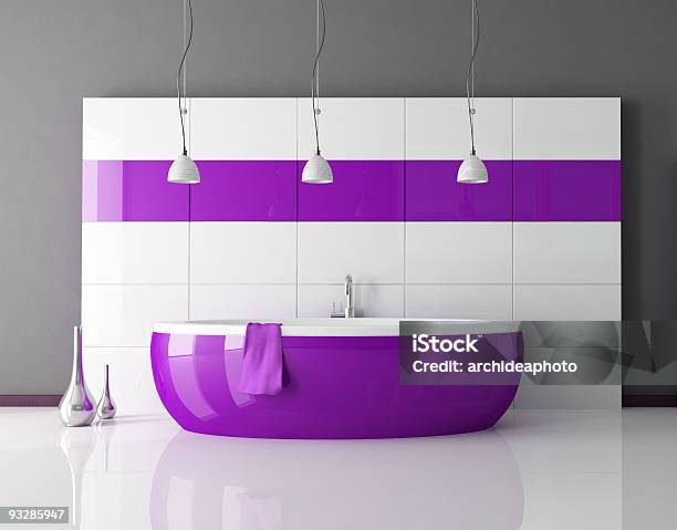 Purple Łazienka - zdjęcia stockowe i więcej obrazów Bateria - Wyposażenie - Bateria - Wyposażenie, Biały, Budowla mieszkaniowa