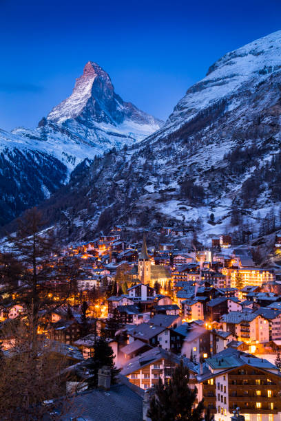 утро в маттерхорн - zermatt стоковые фото и изображения