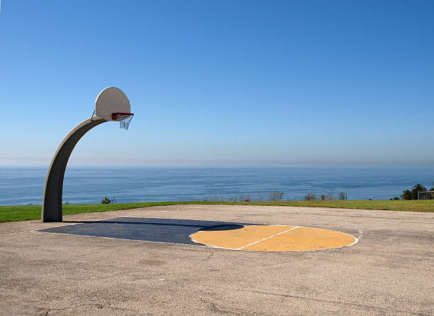 meerblick-basketball - basketball basketball hoop california southern california stock-fotos und bilder