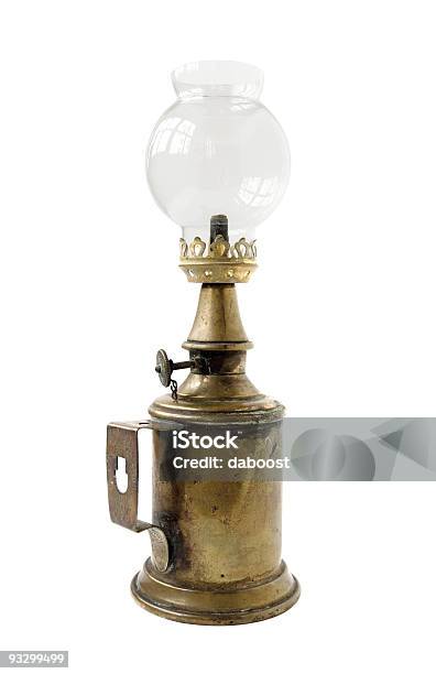 Lámpara De Aceite Foto de stock y más banco de imágenes de Antiguo - Antiguo, Velón, Anticuado