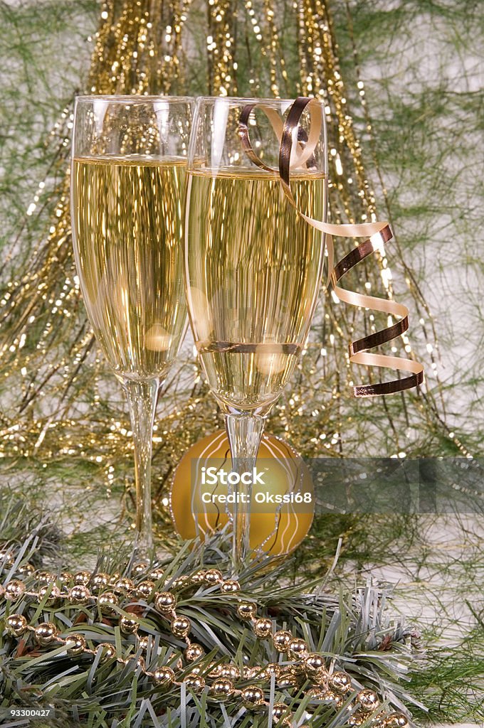 Champagne e ornamenti di Natale - Foto stock royalty-free di Alchol