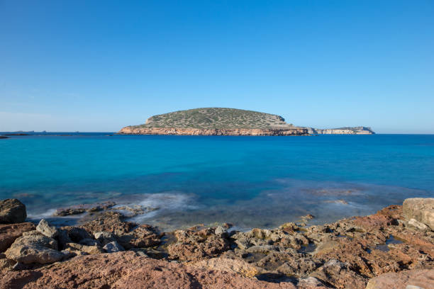 istock Transparent waters in the cala compte, Ibiza 933126556