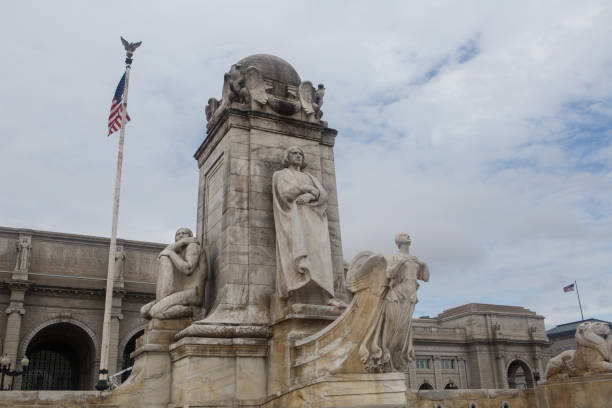 istock Christopher Columbus Memorial Fountain and Statue in Washington DC 933154210