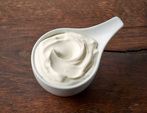 istock bowl of sour cream 933214852