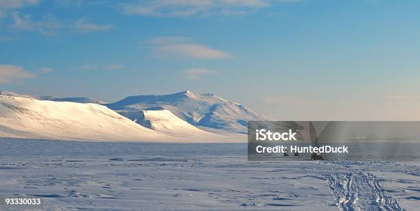 Schneemobile In Arktischen Klima Der Islands Norwegen Stockfoto und mehr Bilder von Farbbild