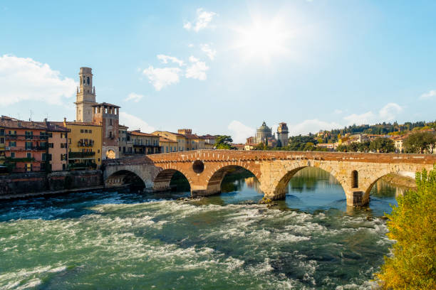 istock Ponte Pietra bridge on Adige river 933307302