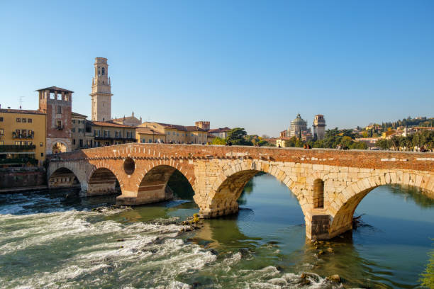 istock Ponte Pietra bridge on Adige river 933312836