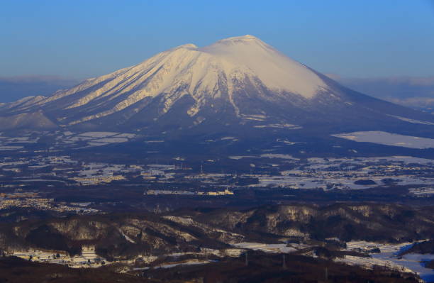 istock Dawn of Iwate volcano, Japan 933376510
