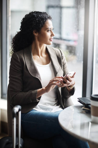 istock Keeping in touch with clients all around the globe 933418660