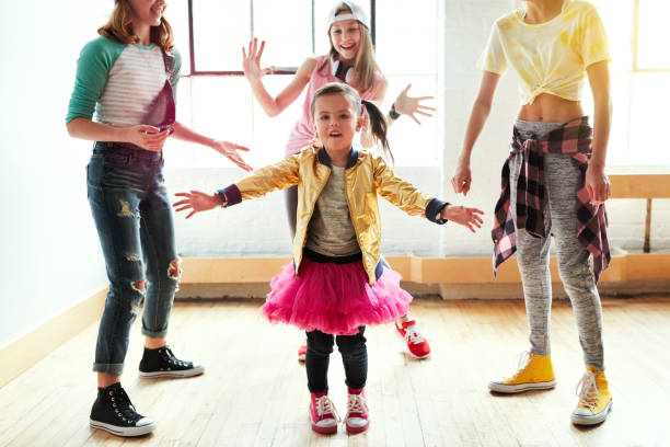 istock Teaching the little one how to groove 933462232
