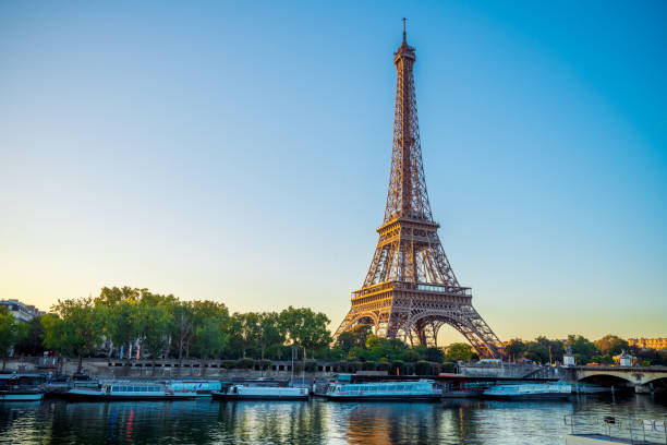 istock Paris Eiffel Tower, France 933466494