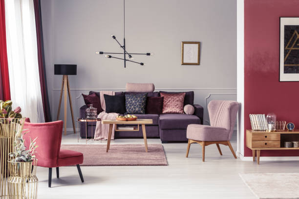 istock Warm red living room 933471218
