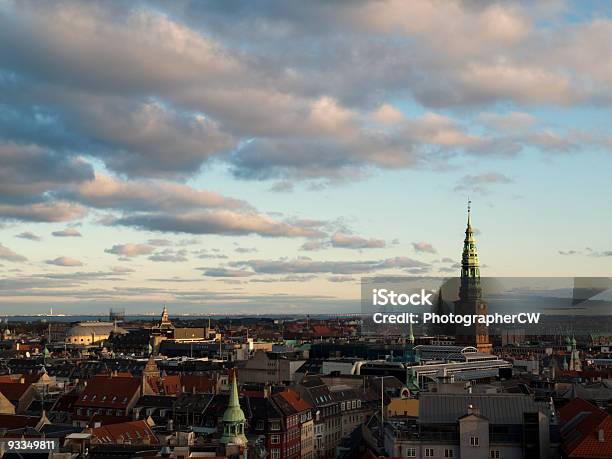 Sonnenuntergang Über Kopenhagen Stockfoto und mehr Bilder von Architektur - Architektur, Außenaufnahme von Gebäuden, Dach