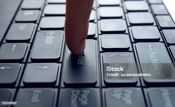 Webbasierte Business Stockfoto und mehr Bilder von Ausrüstung und Geräte - Ausrüstung und Geräte, Berühren, Computer