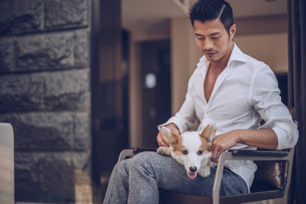 istock He loves his dog 933507062