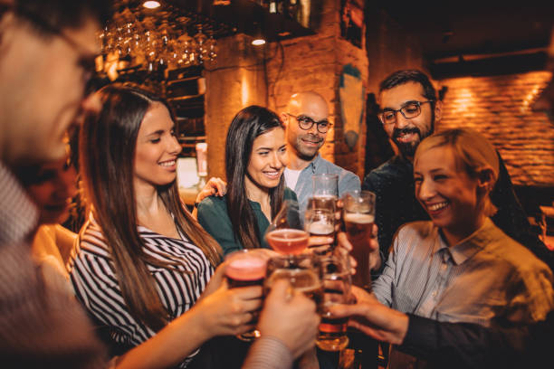 istock Toast to our friendship 933580612