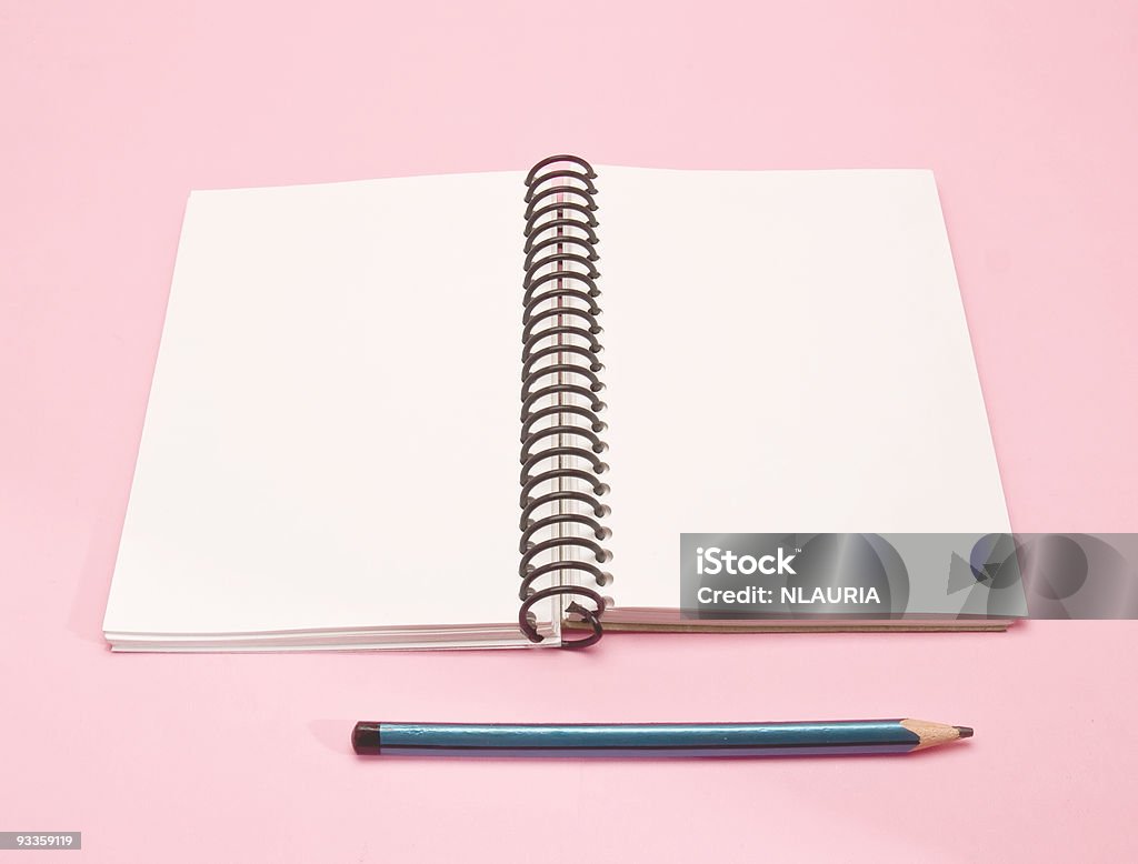 Cuaderno con lápiz - Foto de stock de Color - Tipo de imagen libre de derechos