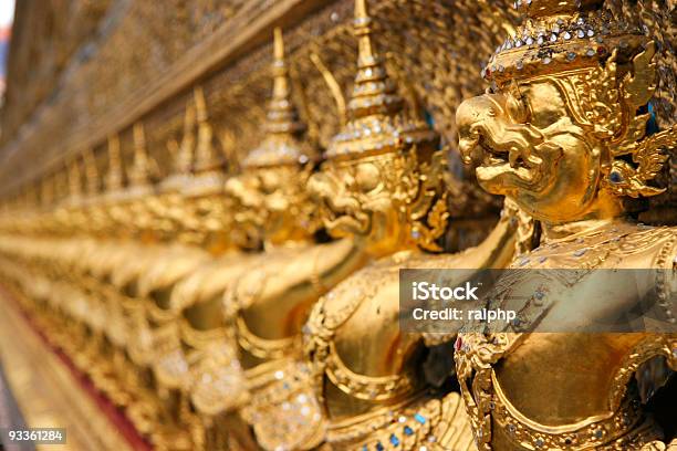 Dettaglio Di Wat Phra Kaew Bangkok - Fotografie stock e altre immagini di Arte - Arte, Arte tribale, Asia