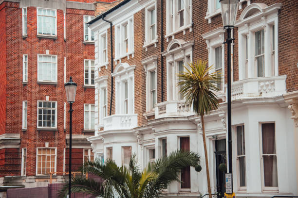 istock Apartment buildings in London 933647032