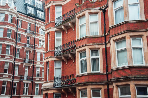 istock Apartment buildings in London 933647058