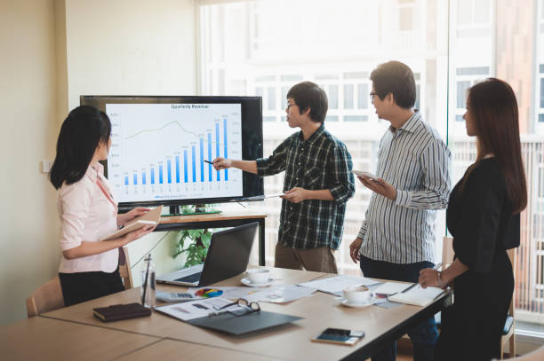 istock Business workers group meeting in office 933653964