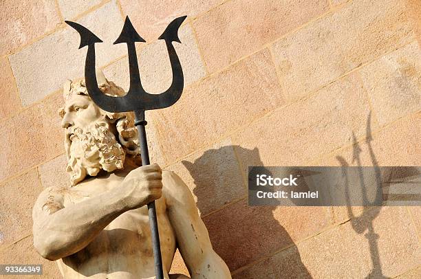 Neptune Und Trident Stockfoto und mehr Bilder von Griechische Mythologie - Griechische Mythologie, Dreizack - Speer, Gott