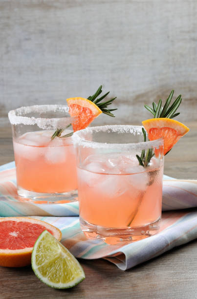 istock cocktail sparkling    pink Paloma 933801552