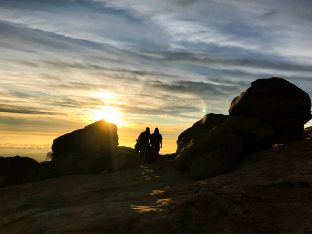 istock Sunset love in Santa Barbara 933917200