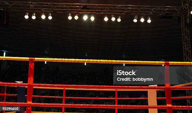 Ring Bokserski - zdjęcia stockowe i więcej obrazów Agresja - Agresja, Czerwony, Fotografika