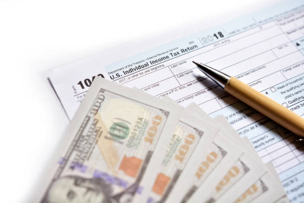 istock 1040 American tax form 933967546