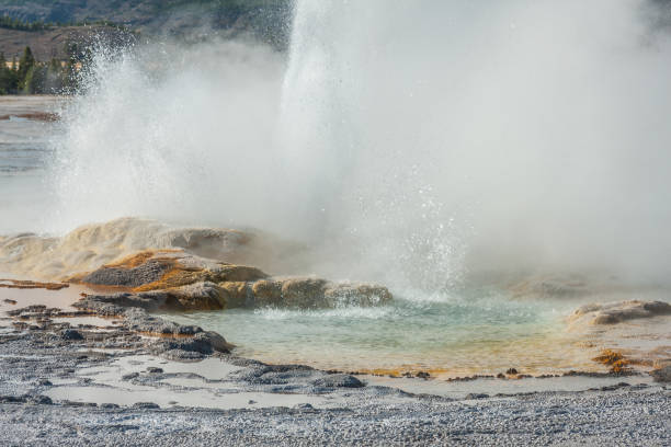 istock Mammoth Hot Springs, Yellowstone National Park 934095790