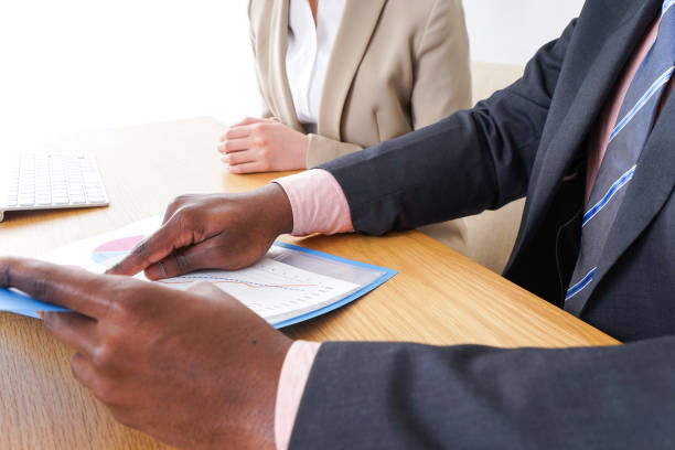 istock Global businessperson at office 934098632