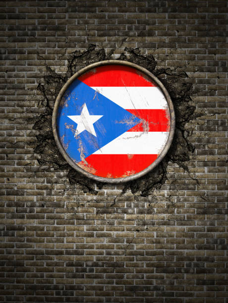 istock Old Puerto Rico flag in brick wall 934114008