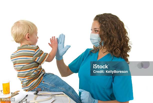 保健専門家が幼児高 5 - インフルエンザ菌のストックフォトや画像を多数ご用意 - インフルエンザ菌, ウイルス, カラー画像