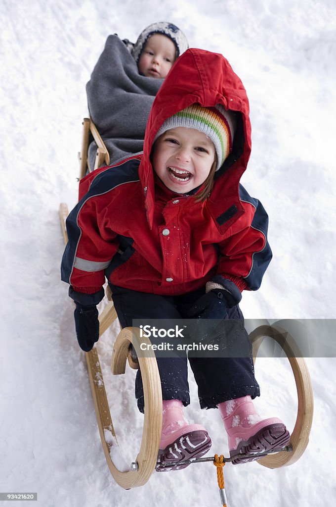 Enfants sur le bateau - Photo de De petite taille libre de droits