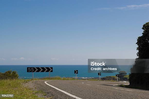 Pacyfik Płyną Szosa - zdjęcia stockowe i więcej obrazów Nowa Zelandia - Nowa Zelandia, Znak ograniczenia prędkości, Asfalt