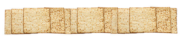 sfondo pasqua con matzoh isolato su bianco. - passover seder judaism afikoman foto e immagini stock