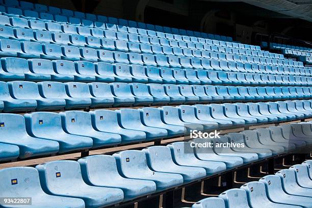 Foto de Estádio De Esportes e mais fotos de stock de Arquibancada - Arquibancada, Arquitetura, Assento