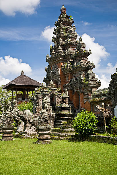 istock hinduism temple bali 93423580