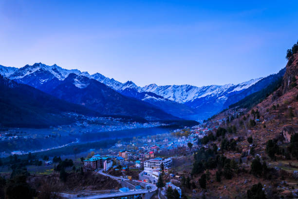 istock Evening view of Manali city 934261590