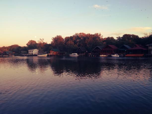 istock Beautiful houses on the river 934268164