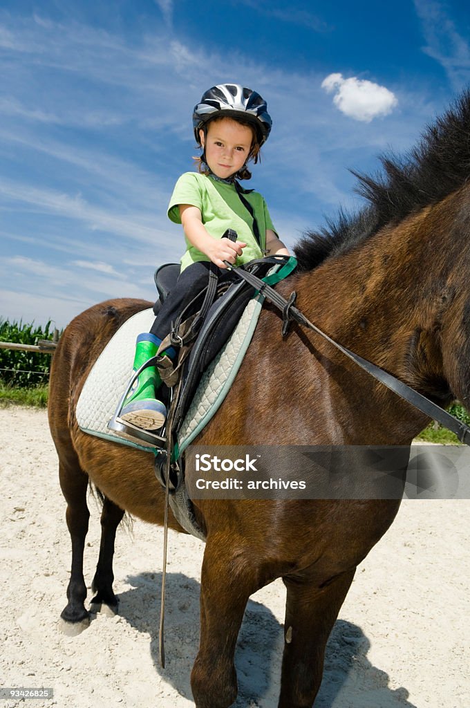 少女の乗馬 - ウマのロイヤリティフリーストックフォト