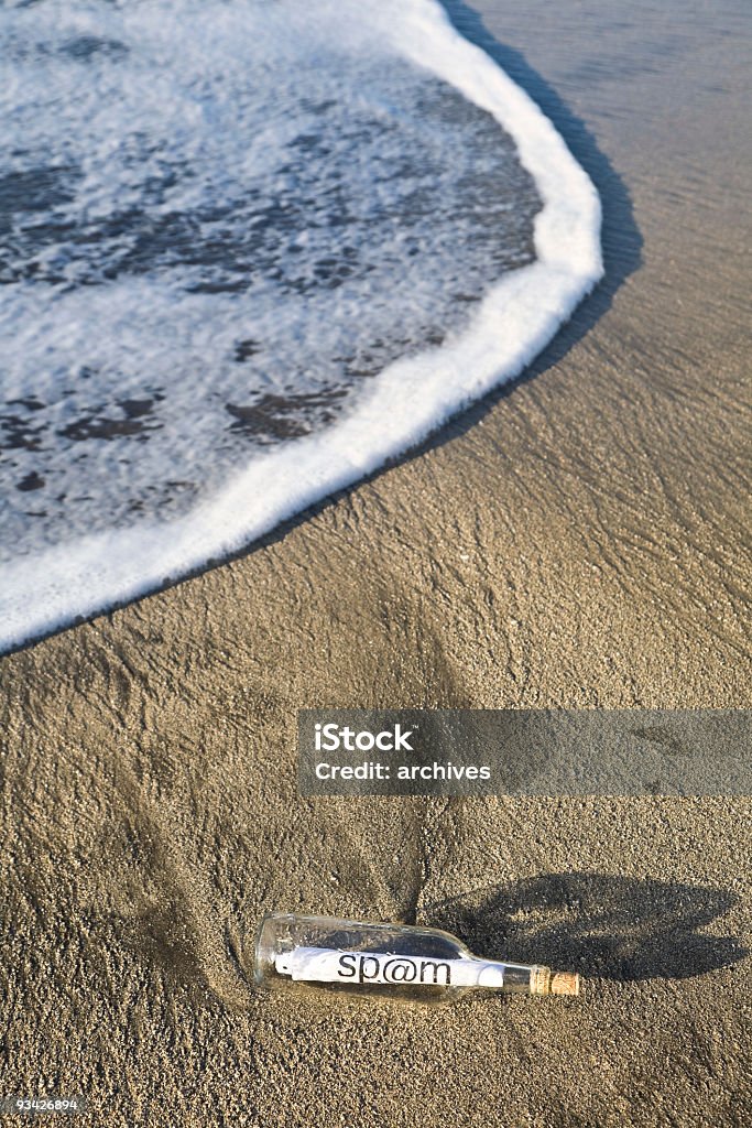 message dans une bouteille - Photo de Assistance libre de droits