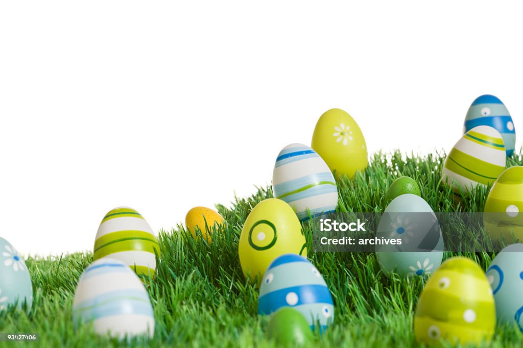 Na Wielkanoc jaja w trawie - Zbiór zdjęć royalty-free (Bez ludzi)