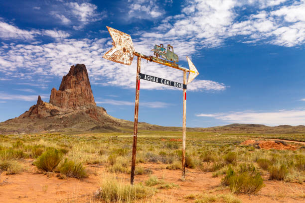 On Road To Monument Valley Navajo Tribal Park Famous El Capitan rising 457 meters above the surrounding terrain, seen from U.S. Route 163 to Monument Valley Navajo Tribal Park kayenta photos stock pictures, royalty-free photos & images