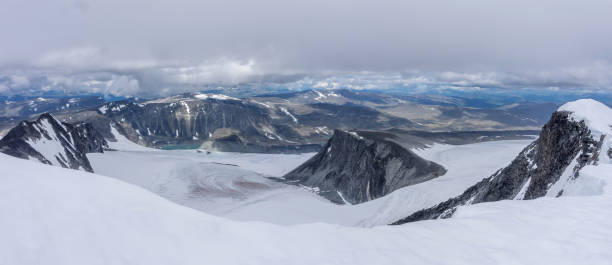 istock View from Mount Glitterthind to Grasubreen Glacier, Jotunheimen National Park, Norway 934310246